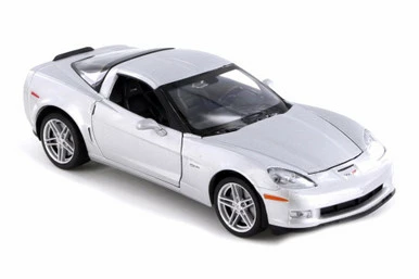 2007 Chevy Corvette Z06 Hard Top, Silver - Welly 22504WSV - 1/24 Scale Diecast Model Toy Car