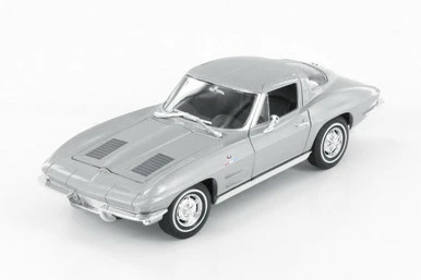 1963 Chevy Corvette Hardtop, Silver - Welly 24073WSV - 1/24 Scale Diecast Model Toy Car