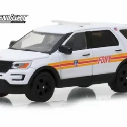 2017 Ford Interceptor Utility Commissioner Liaison, Fire Department City Of New York (FDNY) - Greenlight 30012/48 - 1/64 Scale Diecast Model Toy Car