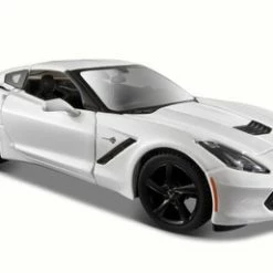 2014 Chevy Corvette Stringray Coupe, White - Maisto 34505 - 1/24 Scale Diecast Model Toy Car