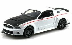 Ford Mustang Street Racer, White - Maisto 31506 - 1/24 Scale Diecast Model Toy Car