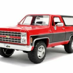 Jada Toys 1980 Chevy Blazer K5 Off Road, Glossy Red - Jada 31593 - 1/24 Scale Diecast Model Toy Car
