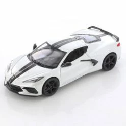 2020 Chevy Corvette Stingray Coupe Z51, White - Showcasts 34527D4 - 1/24 Scale Diecast Model Toy Car