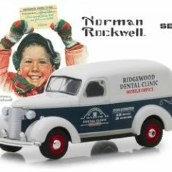 1939 Chevy Panel Truck, Ridgewood Dental Clinic - Greenlight 37150A/48 - 1/64 Scale Diecast Car