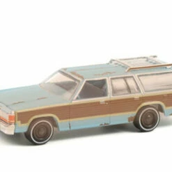 1979 Ford LTD Country Squire W/ Woodgrain Sides (Weathered), Terminator 2: Judgment Day - Greenlight 44920C/48 - 1/64 Scale Diecast Model Toy Car