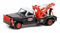 ModelToyCars Texaco 24 Hour Road Service 1970 Chevy C-30 Dually Wrecker - Greenlight 46070 - 1/64 Diecast Car