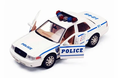 2010 Ford Crown Victoria Police Interceptor, White - Motor Max 76482WHW - 1/24 Scale Diecast Car