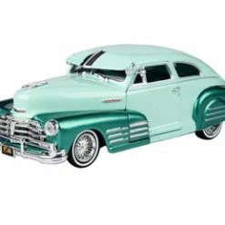 1948 Chevy Aerosedan Fleetline Lowrider, Green - Motor Max 79027WLGN - 1/24 Scale Diecast Car