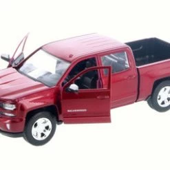 2017 Chevy Silverado 1500 LT Z71 Crew Cab Pick-Up Truck, Red - Motor Max 79348 - 1/24 Diecast Car