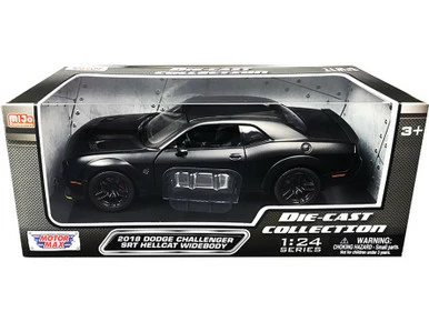 2018 Dodge Challenger SRT Hellcat, Matte Black - Motor Max 79350MTBK - 1/24 Scale Diecast Car