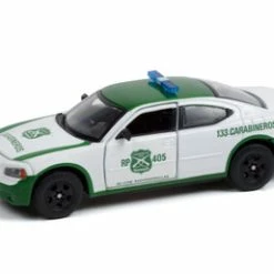Carabineros De Chile 2006 Dodge Charger Police, White & Green - Greenlight 86605 - 1/43 Diecast Car