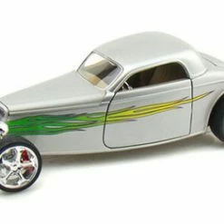Lucky Road Signature 1933 Ford Coupe, Silver W/ Flames - Yatming 92839 - 1/18 Scale Diecast Model Toy Car
