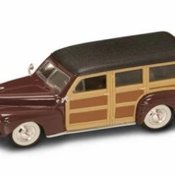 Lucky Road Signature 1948 Ford Woody, Burgundy - Yatming 94251 - 1/43 Scale Diecast Model Toy Car