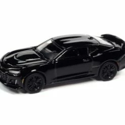 2019 Chevy Camaro ZL1, Gloss Black - Auto World AWSP080/24A - 1/64 Scale Diecast Model Toy Car