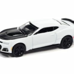 2019 Chevy Camaro ZL1, Gloss White - Auto World AWSP080/24B - 1/64 Scale Diecast Model Toy Car
