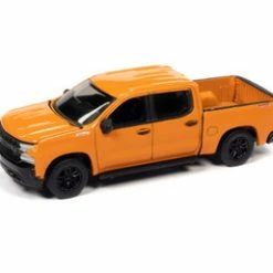 2020 Chevy Silverado Z71 LT Trail Boss, Orange - Auto World AWSP089/24A - 1/64 Scale Diecast Car