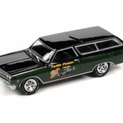 Turtle Wax 1965 Chevy Chevelle Wagon, Green Metallic - Johnny Lightning JLSP173 - 1/64 Diecast Car