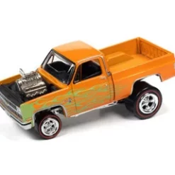 1981 Chevy Silverado 10 Fleetside, Orange - Johnny Lightning JLSP178 - 1/64 Scale Diecast Car