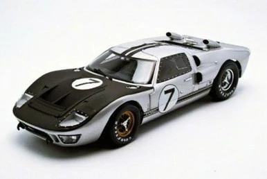 Shelby Collectibles 1966 Ford GT-40 MK II, Silver - Shelby SC404 - 1/18 Scale Diecast Model Toy Car